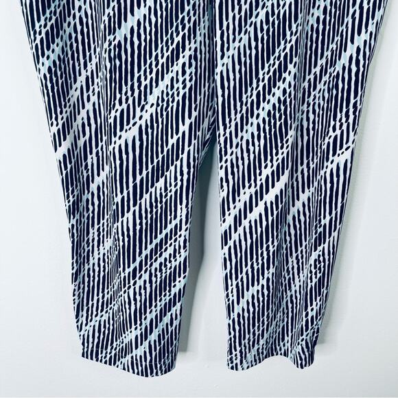 NY & Co blue white stretchy striped abstract cropped pants XL - Picture 3 of 8
